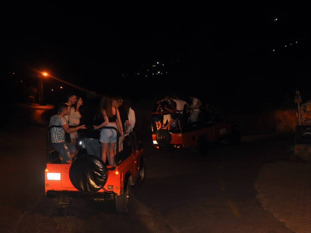 night-jeep-safari