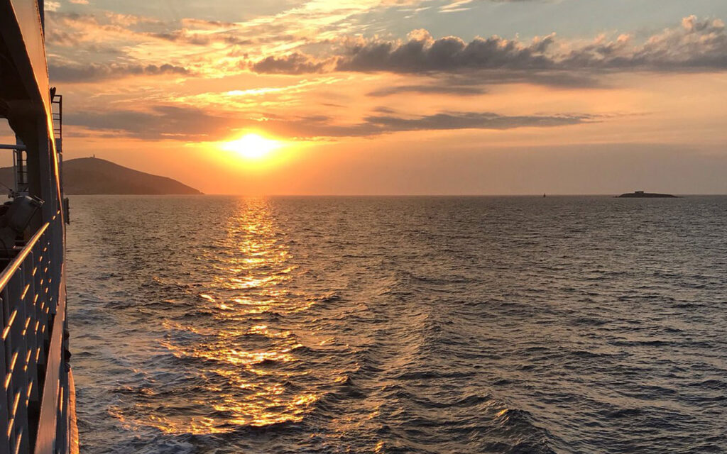 sunset-boat-tour